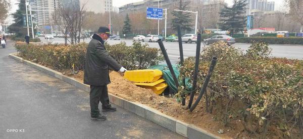 洒水车喷到人可以报交警吗关于洒水车喷水时是否可报交警的问题解析